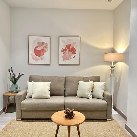 Suites 18 - Hostatel Гранада Экстерьер фото