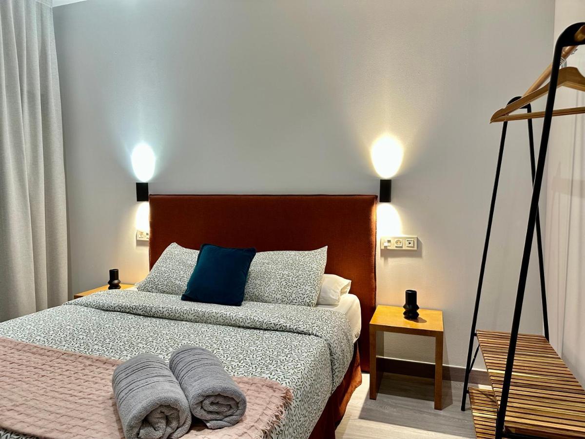 Suites 18 - Hostatel Гранада Экстерьер фото